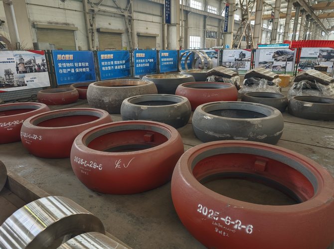 Máy nghiền đá trong trò chơi Tribez và máy đập búa công nghiệp - ảnh 4