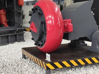Nhà cung cấp máy nghiền đá uy tín — tiêu chí chọn và cách thẩm định - ảnh 2
